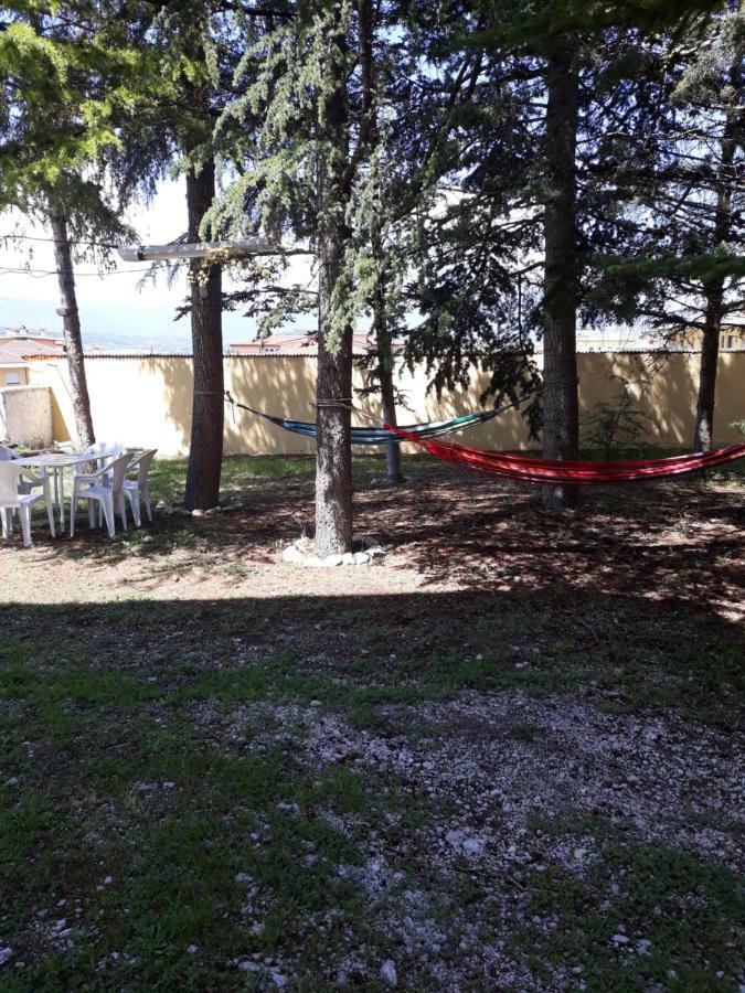 Villa Immersa Nel Verde LʼAquila Kültér fotó